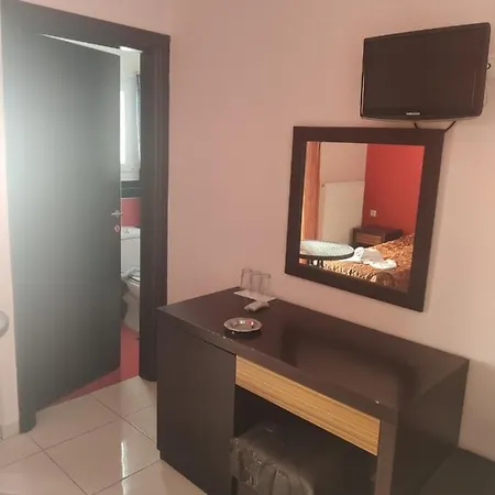 Louiza Hotel