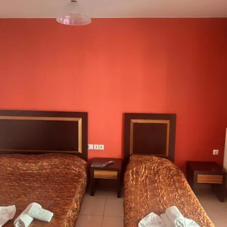 Louiza Hotel 2*