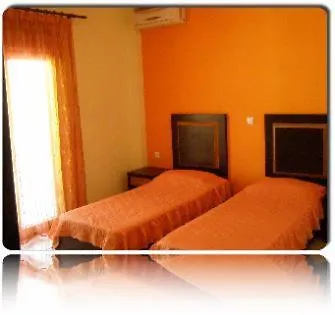 Louiza Hotel 2*