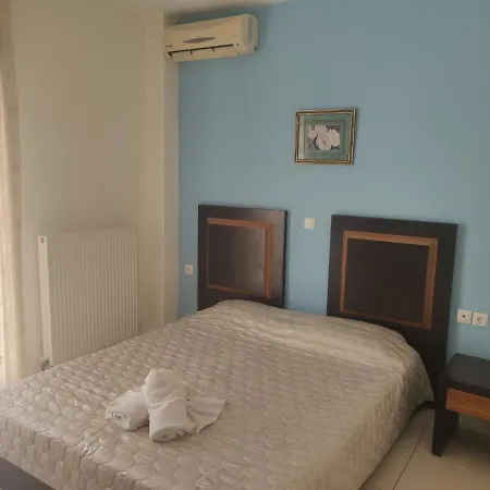 Louiza Hotel